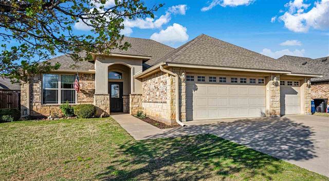 1420 Limestone Way, Elgin, OK 73538