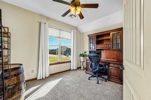 1420 Limestone Way, Elgin, OK 73538