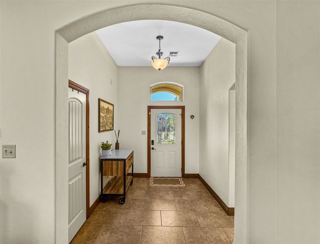 1420 Limestone Way, Elgin, OK 73538