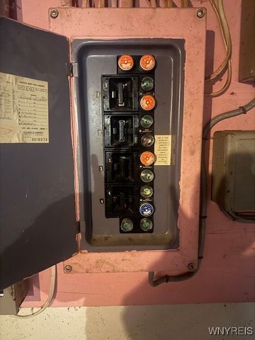 35 James Place, Orchard Park, NY 14127