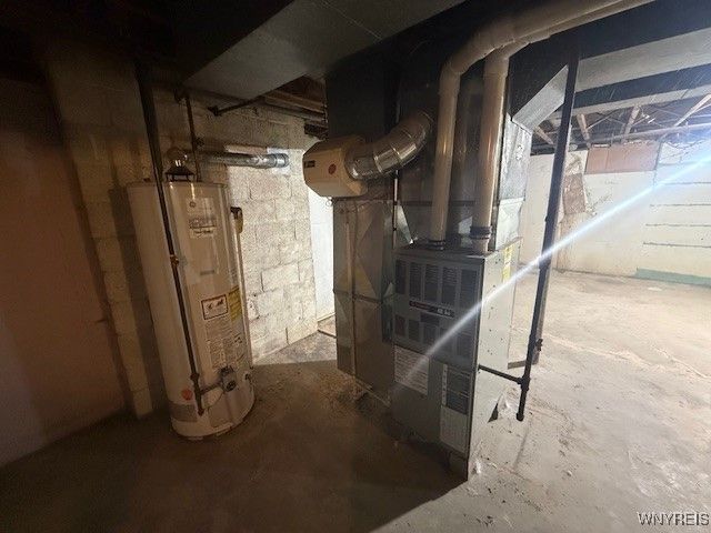 35 James Place, Orchard Park, NY 14127