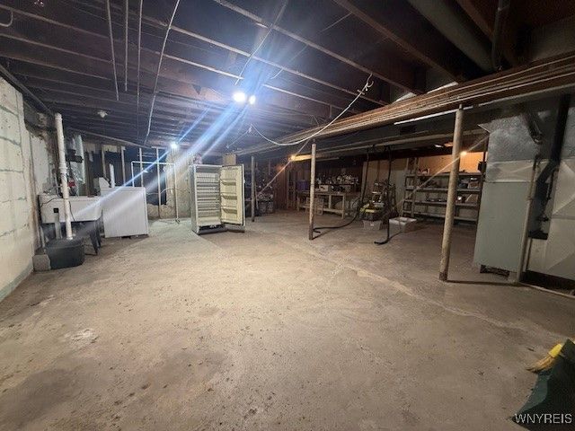 35 James Place, Orchard Park, NY 14127