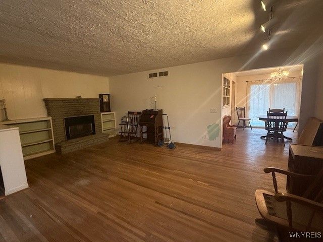 35 James Place, Orchard Park, NY 14127