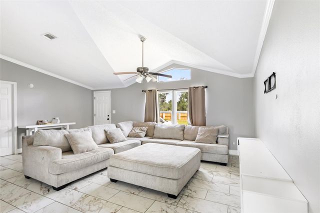 2809 County Road 676, Dayton, TX 77535