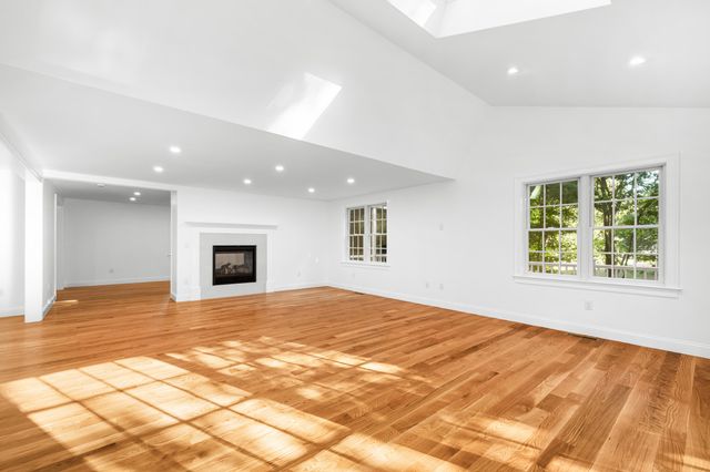 129 Driftwood Lane, South Yarmouth, MA 02664