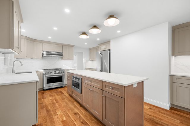129 Driftwood Lane, South Yarmouth, MA 02664
