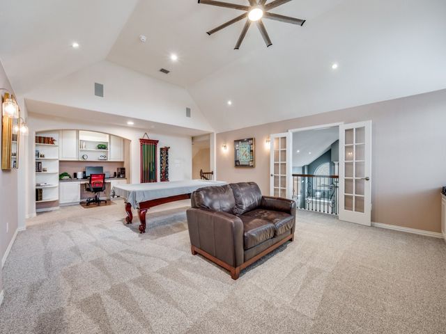 8200 Weiss Avenue, Plano, TX 75025