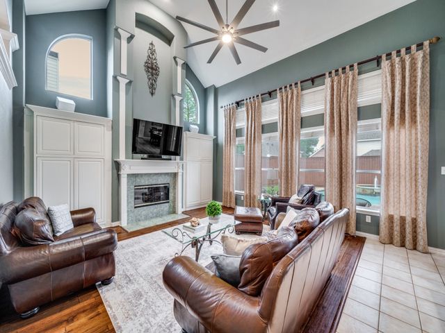 8200 Weiss Avenue, Plano, TX 75025