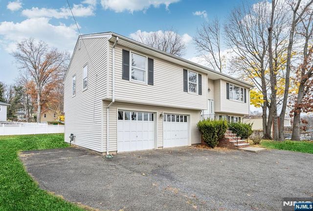 415 Goffle Road, Wyckoff, NJ 07481