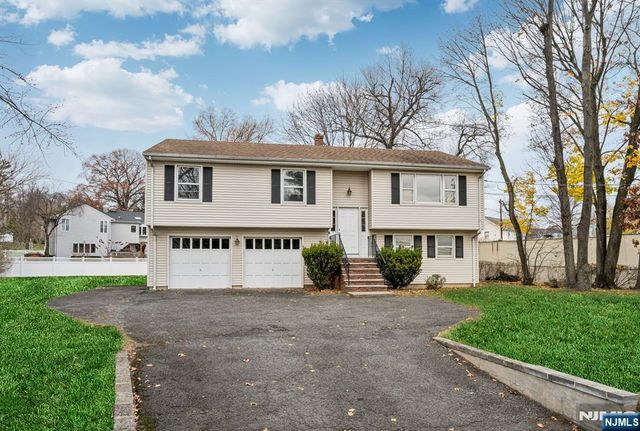 415 Goffle Road, Wyckoff, NJ 07481