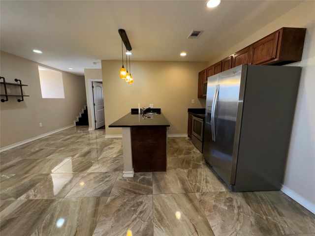 923 College Avenue 205, Fort Worth, TX 76104