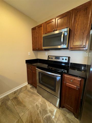 923 College Avenue 205, Fort Worth, TX 76104