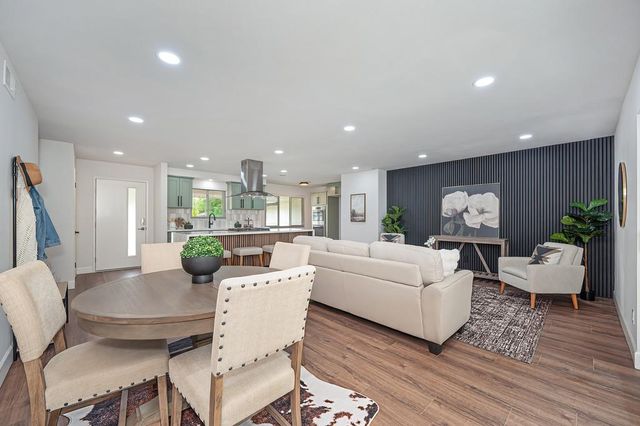 5716 Lonsdale Dr, Sacramento, CA 95822