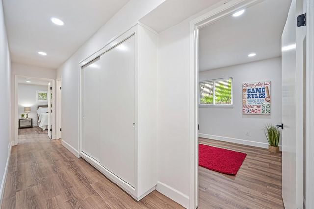 5716 Lonsdale Dr, Sacramento, CA 95822