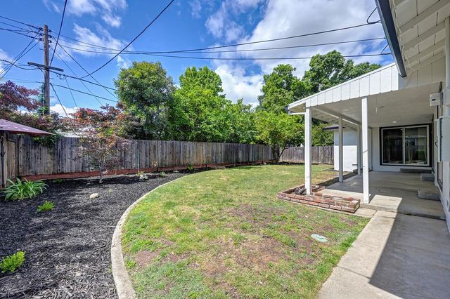 5716 Lonsdale Dr, Sacramento, CA 95822