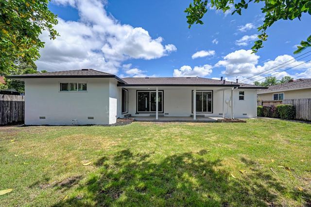 5716 Lonsdale Dr, Sacramento, CA 95822