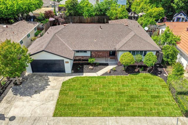 5716 Lonsdale Dr, Sacramento, CA 95822