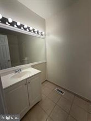 4118 PEPPERTREE LN, Silver Spring, MD 20906