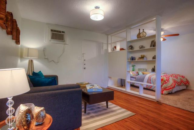 302 E 34th ST 106, Austin, TX 78705