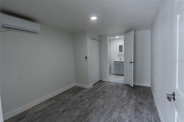 8819 W BROAD STREET, Tampa, FL 33615