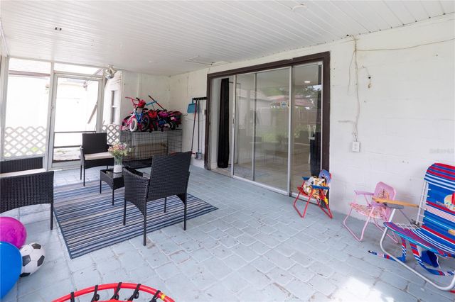 8819 W BROAD STREET, Tampa, FL 33615