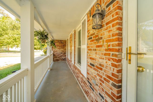 1411 Whisperwood Way, Anderson, IN 46012