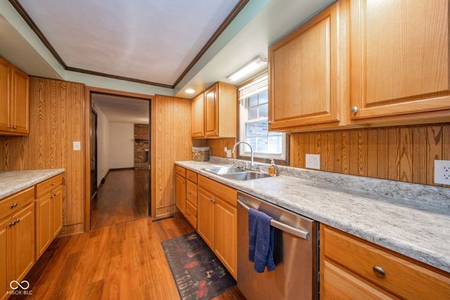 1411 Whisperwood Way, Anderson, IN 46012