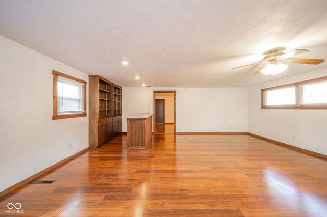 1411 Whisperwood Way, Anderson, IN 46012