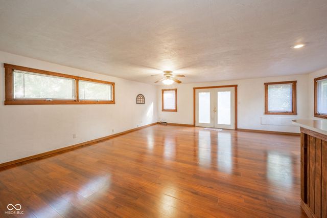 1411 Whisperwood Way, Anderson, IN 46012