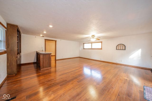 1411 Whisperwood Way, Anderson, IN 46012