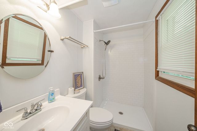 1411 Whisperwood Way, Anderson, IN 46012