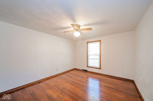 1411 Whisperwood Way, Anderson, IN 46012