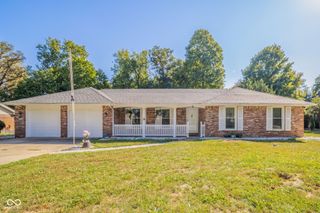 1411 Whisperwood Way, Anderson, IN 46012