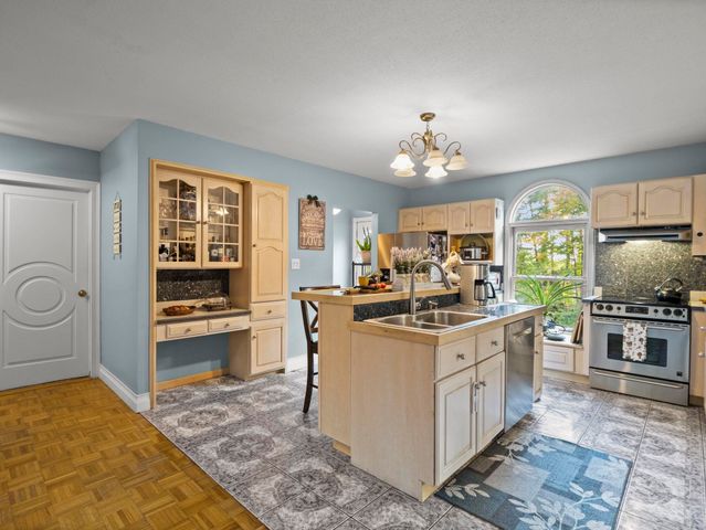 93 Governor Dinsmore Road, Windham, NH 03087