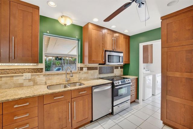 1640 NE 60th St, Fort Lauderdale, FL 33334