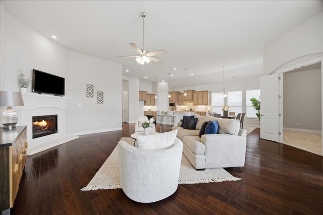 121 Oakwood Lane, Hickory Creek, TX 75065
