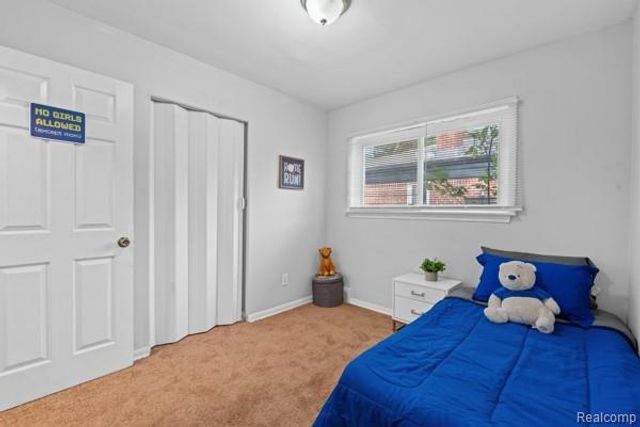 30030 Glenwood Street, Inkster, MI 48141