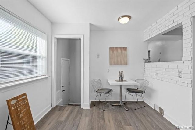 30030 Glenwood Street, Inkster, MI 48141