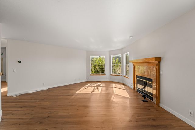 2160 NW Crown Street, Grants Pass, OR 97526