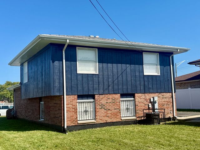 931 Miller Place, Phoenix, IL 60426