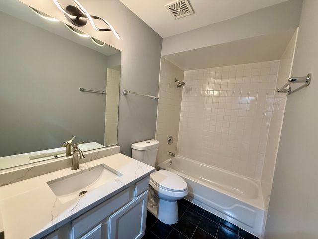 931 Miller Place, Phoenix, IL 60426