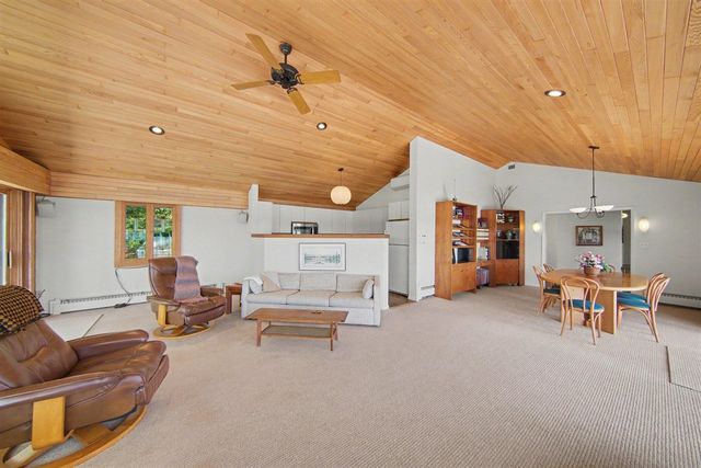 7816 Stonehedge Valley Drive, Gregory, MI 48137