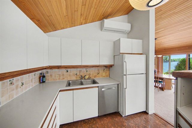 7816 Stonehedge Valley Drive, Gregory, MI 48137