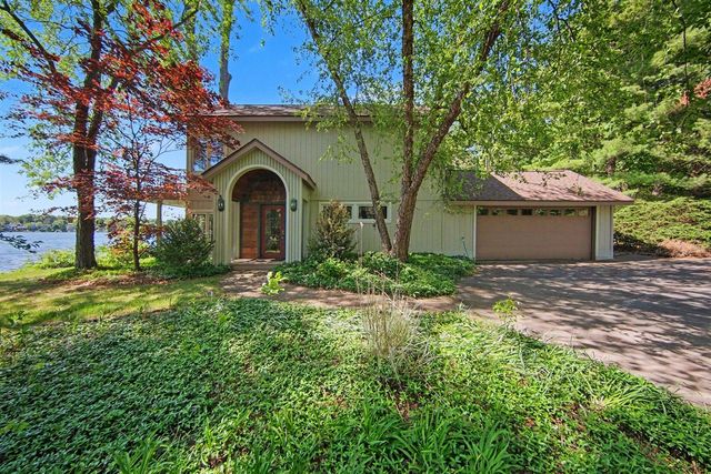 7816 Stonehedge Valley Drive, Gregory, MI 48137