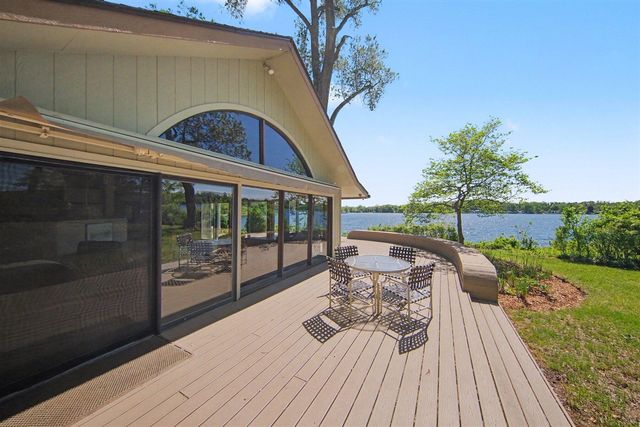 7816 Stonehedge Valley Drive, Gregory, MI 48137