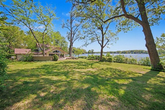 7816 Stonehedge Valley Drive, Gregory, MI 48137