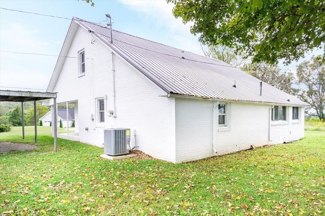 1062 Pleasant Hill Rd, Sparta, TN 38583