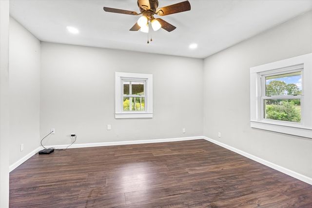 1062 Pleasant Hill Rd, Sparta, TN 38583