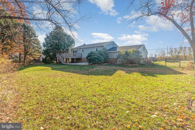 1269 ROUSH RD, Hummelstown, PA 17036