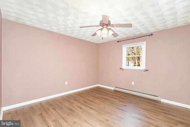 1269 ROUSH RD, Hummelstown, PA 17036